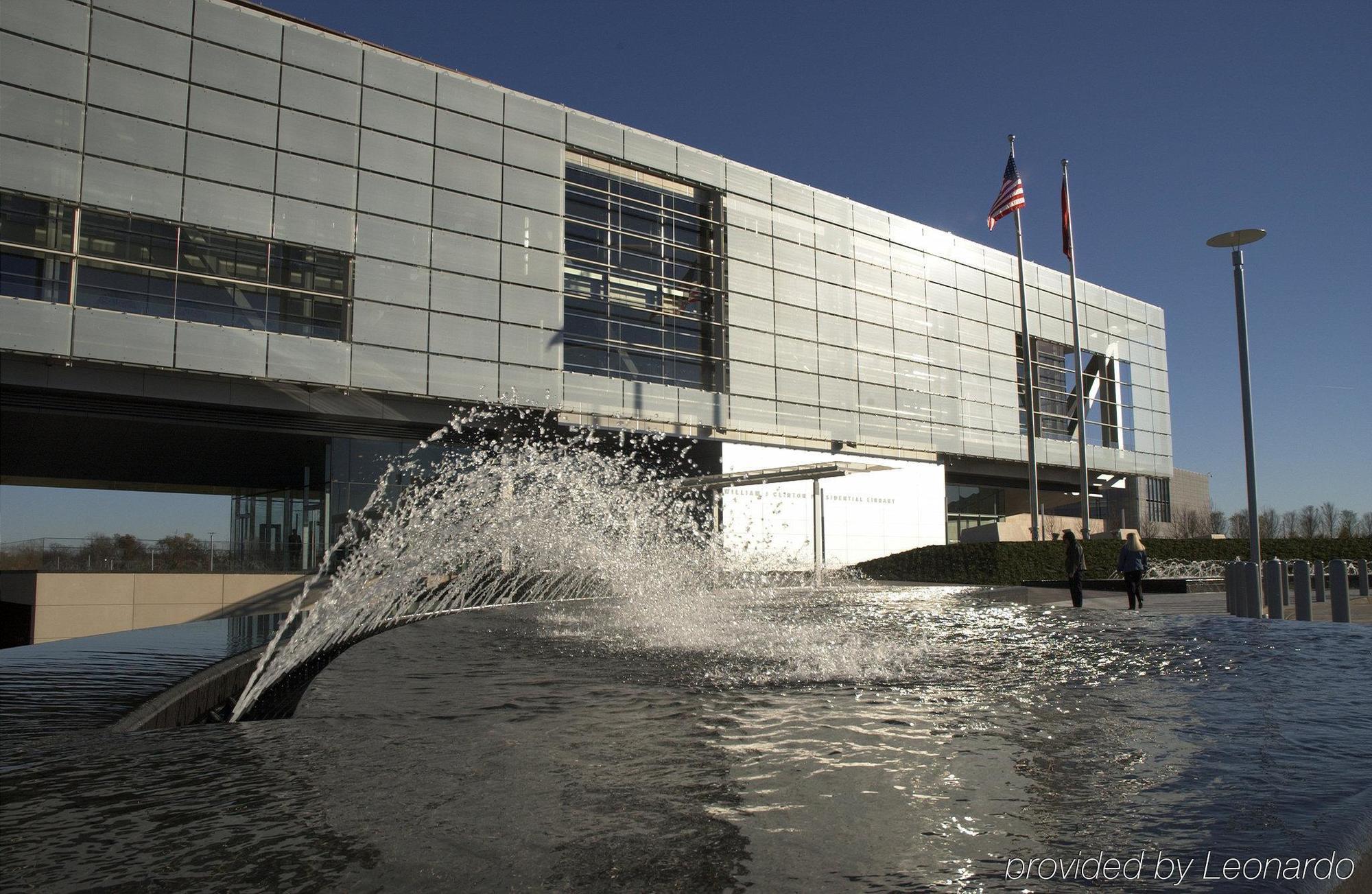 Holiday Inn Little Rock-Airport-Conference Center By Ihg Exterior foto