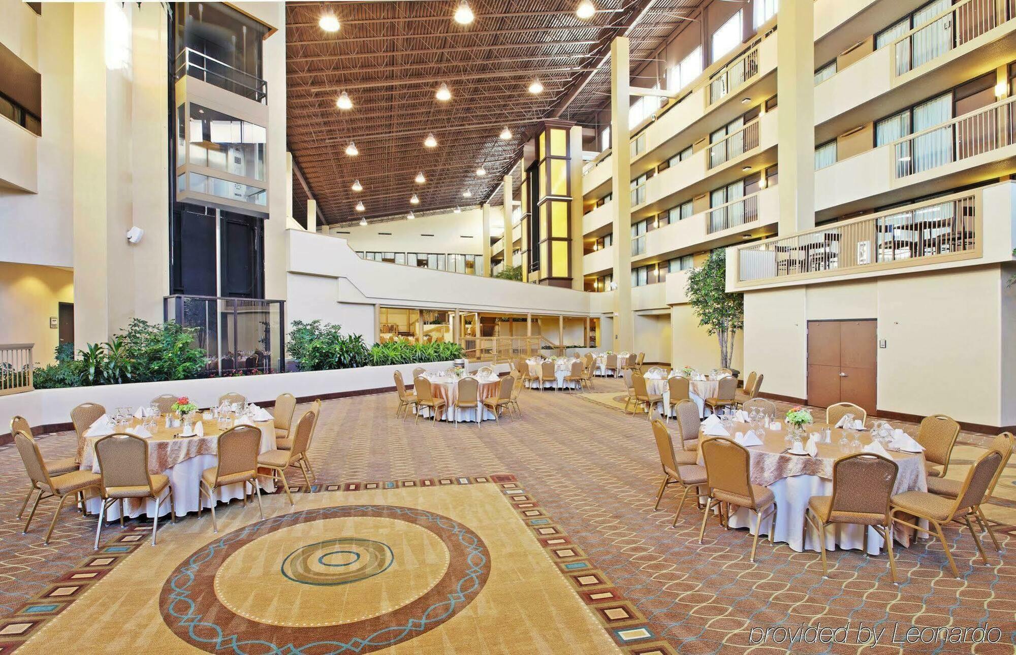 Holiday Inn Little Rock-Airport-Conference Center By Ihg Exterior foto